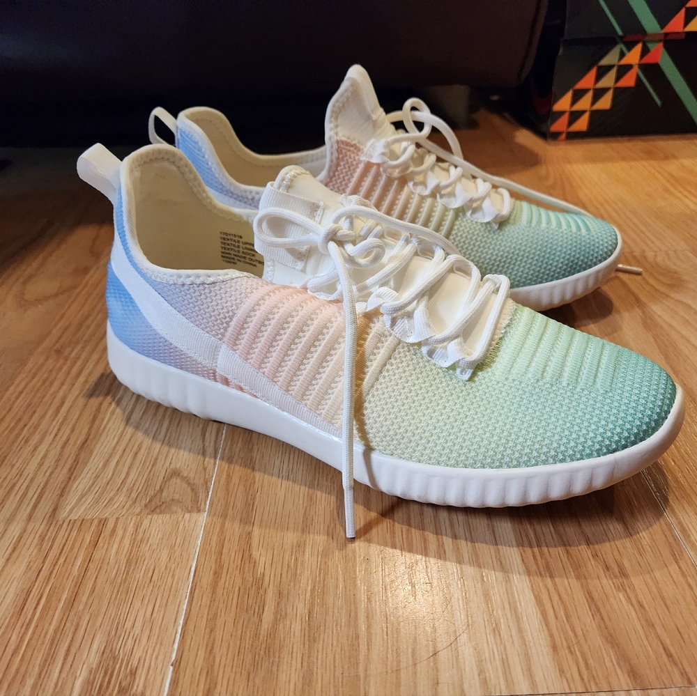 Torrid pastel rainbow stretch knit sneaker 11 NWT